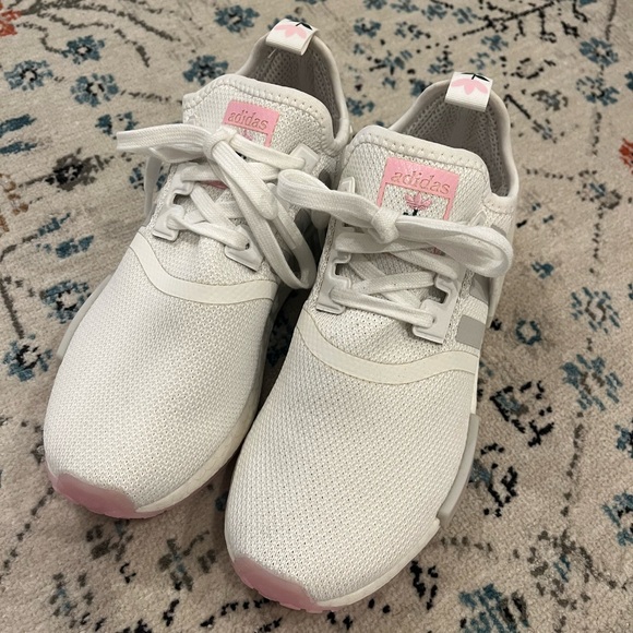 Adidas training shoes - Picture 1 of 3